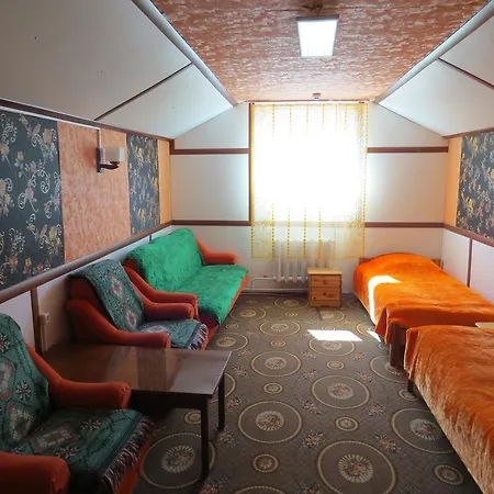 15 Guest house *
